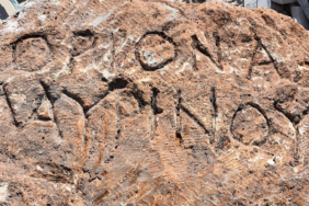 adiyamanda-roma-donemine-ait-sinir-tasi-bulundu-enpx.jpg