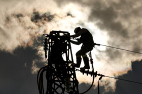 asiri-sicaklarda-elektrik-tuketimi-rekoru-sdoc.jpg