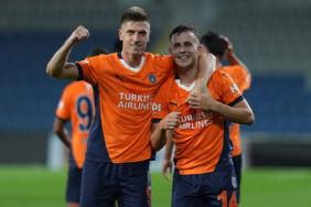 basaksehir-uefa-konferans-ligine-bir-adim-uzakta-7tiy.jpg