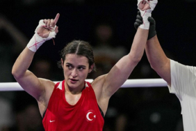 boksor-esra-yildiz-kahraman-ceyrek-finalde-icu6.jpg
