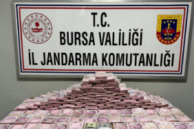 bursada-turistlerin-3-milyon-300-bin-tl-parasini-gasbeden-3-kisi-tutuklandi-akfi.jpg