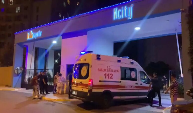 Esenyurt’ta Kavgada Silahlar Konuştu: 1 Ölü, 3 Yaralı