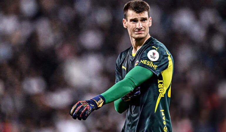 Fenerbahçe Kalecisi Livakovic, Kariyerinin İlk Asistini Yaptı