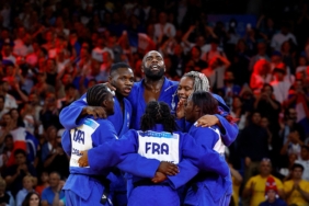 fransa-judo-karisik-takimda-japonyayi-devirdijpg-Bzuk121acU_Y-E9sB67rhw.JPG