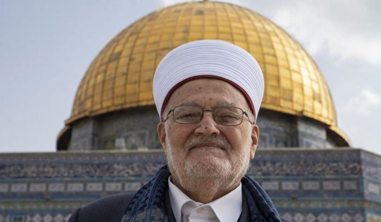 İsrail’den Mescid-i Aksa İmam Hatibi İkrime Sabri’ye Aksa’ya giriş yasağı