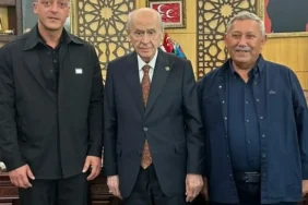 Mesut Özil, MHP Lideri Devlet Bahçeli'yi Ziyaret Etti