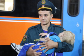 ukrayna-rusya-topraklarinda-ilerliyor-bolgeden-on-binlerce-kisi-tahliye-edildi-amer.jpg