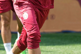 yeni-transfer-galatasarayin-adana-demirspor-kadrosundan-cikarildi-bjci.jpg