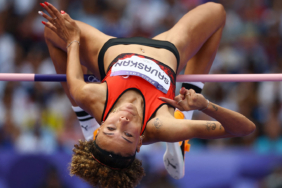 yuksek-atlamada-buse-savaskan-finale-yukseldi-lgqq.jpg