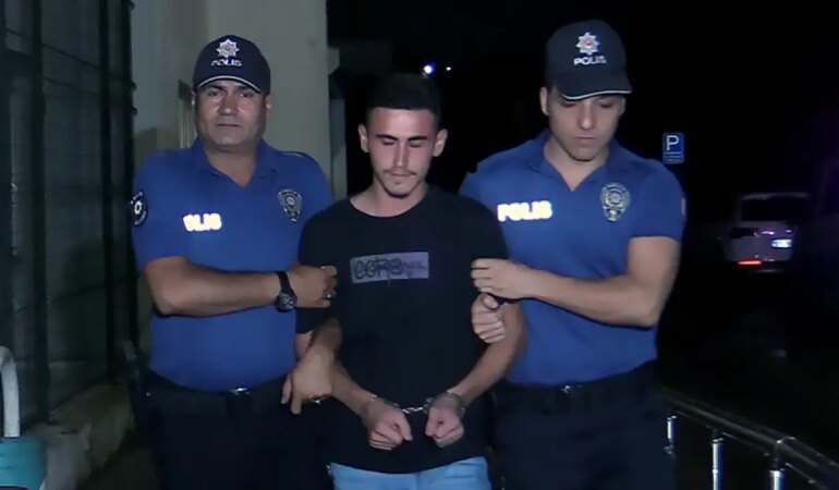 3 Değil 5 Değil! Tam 116 Suç Kaydından Aranıyordu, Adliye Otoparkında Yakalandı