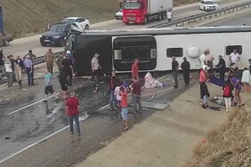 Antalya'da Yolcu Otobüsü Devrildi! Çok Sayıda Yaralı Var