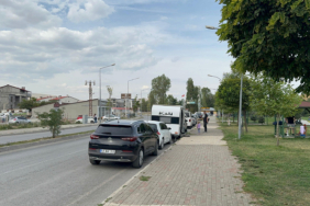 bitliste-sahile-cadir-kuran-fransiz-kadin-turiste-bicakli-saldiri-yogun-bakima-kaldirildi-piz6.jpg