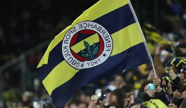 Fenerbahçe’nin UEFA Kadrosu Belli Oldu!