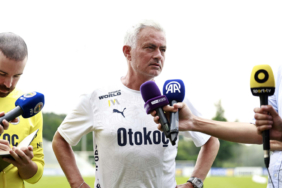 fenerbahce-uefaya-avrupa-ligi-kadrosunu-bildirdi-yeni-transferlerin-2si-listede-yok-cytx.jpg