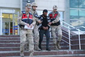 karsta-kadin-cinayeti-18-yasindaki-esini-silahla-katletti-8nx1.jpg
