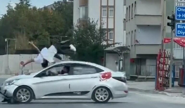 Kırmızı Işıkta Geçen Scooter Aracın Altında Kalıyordu