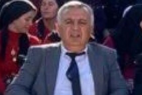 Lise Müdürü Evinde Ölü Bulundu! Cesedini Oğlu Buldu