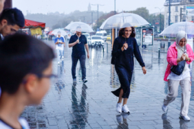 meteoroloji-saat-vererek-uyardi-5-bolgeye-saganak-geliyor-lpwj.jpg
