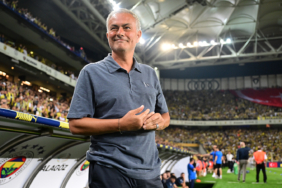 mourinhodan-95-milyon-euroluk-yildizin-transferine-veto-5orz.jpg
