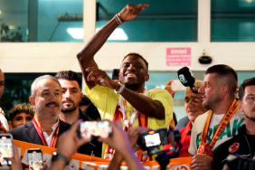 osimhen-chelsea-suudi-arabistan-derken-galatasaraya-nasil-geldi-gs2d.jpg