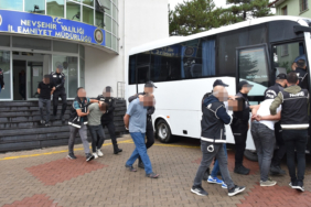 polis-ekiplerinden-ahmet-sahan-narkocelik-operasyonu-50-gozalti-niw8.jpg