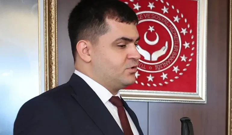 Türkiye’nin ilk görme engelli hakimi göreve başladı!