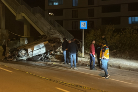bayburtta-ters-donen-aracin-surucusu-oldu-zxs7.jpg
