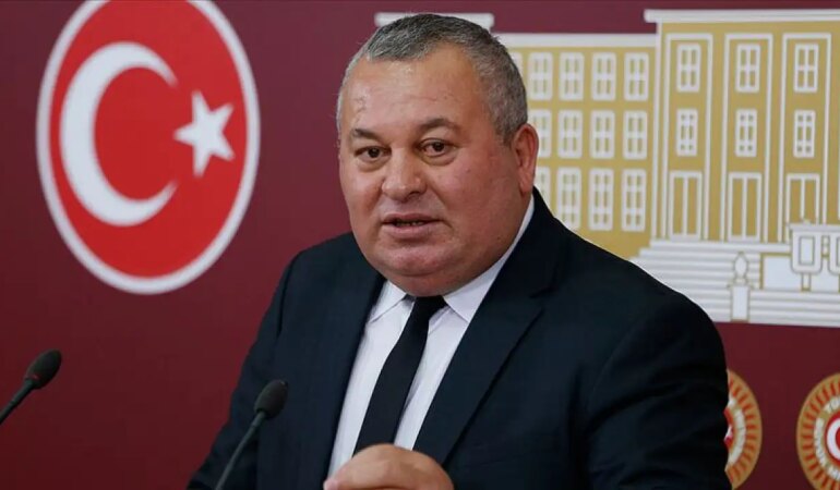 Cemal Enginyurt Yeni Bir Tartışmanın Fitilini Ateşledi! Bu Ülkede Esas Sorun Alevilerde!