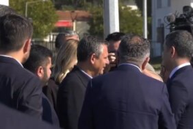 CHP Lideri Özgür Özel Selahattin Demirtaş'ı Ziyaret Etti