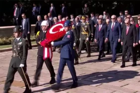 Cumhuriyet'in 101.yılında devlet erkanı Anıtkabir'de!