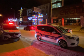 elazigda-dugun-salonunda-bicakli-kavga-4-yarali-y60r.jpg