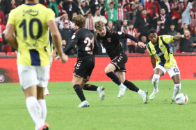 fenerbahcede-fred-cezali-duruma-dustu-qyhz.jpg