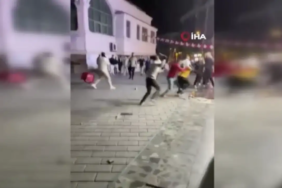 Sosyal Medyada Canlı Yayın Yaparken Sandalyeli Kavgayı Kaydetti