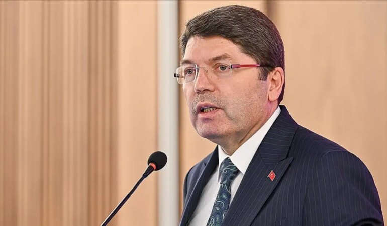 Suçlular Cezaevinde mi? Dışarı da mı? Bakan Tunç’tan Dikkat Çeken Açıklama!