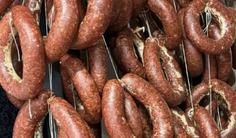 Sucuk Diye At ve Eşek Eti Yemeyin! İşte Bakanlık Tarafından Açıklanan Firmaların Listesi