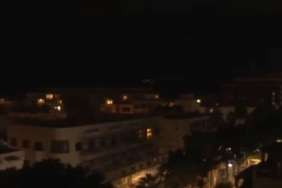 tel-avivde-alarm-israilde-pes-pese-patlama-sesleri-duyuldu-mq4s.jpg