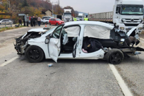 bilecikte-trafik-kazasi-ogretmen-anne-ve-kizini-hayattan-kopardi-8dyg.jpg