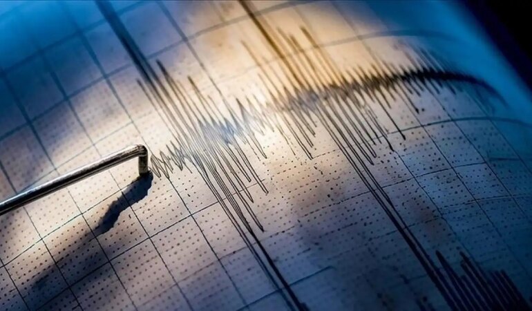 Bitlis Güne Depremle Başladı! Çevre İllerden Hissedildi