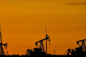 brent-petrolun-varil-fiyati-7434-dolar-105708-20241104.jpg