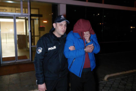 erkekligiyle-alay-eden-trans-bireyi-darbeden-sahis-tutuklandi-y6jm.jpg