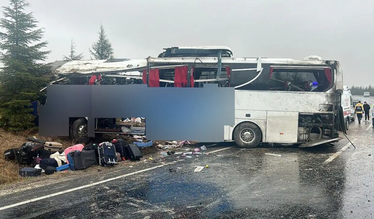 Eskişehir'de Otobüs Kazası Facia Yarattı! Ölü ve Yaralılar var