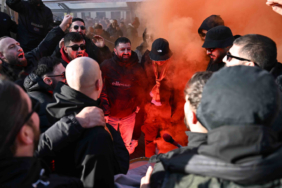galatasaray-taraftarlari-az-alkmaar-maci-icin-afas-stadina-hareket-etti-mpvp.jpg