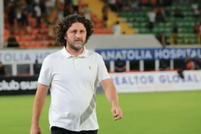 Süper Lig'de bir teknik adam daha görevi bıraktı!