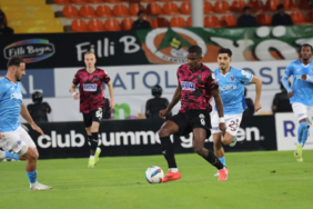 trabzonspor-alanyaspora-2-1-maglup-oldu-jf70.jpg