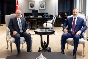 bakanlar-fidan-ve-guler-bir-araya-geldi-idfz.jpg