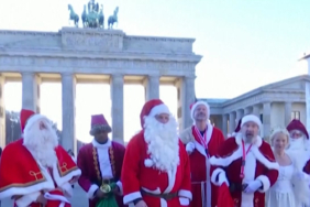 berlinde-noel-babalar-is-ariyor-aqab.jpg