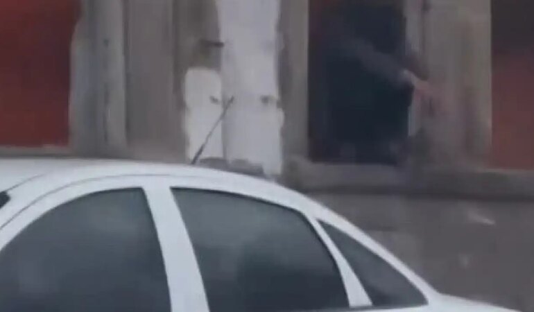 Evi Yanan Vatandaşın Umursamazlığı Pes Dedirtti