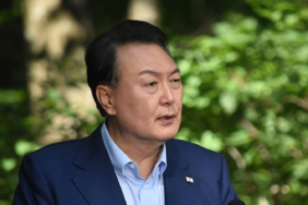 guney-korede-meclis-devlet-baskani-yoonun-gorevden-alinmasi-icin-oylama-yapacak-zpgv.jpg