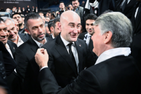 huseyin-yucel-serdal-adaliyi-tebrik-ederek-salondan-ayrildi-h1l7.jpg