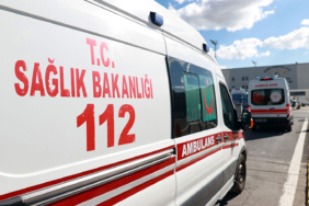 soluk-borusuna-yiyecek-kacan-ogrencinin-yardimina-okul-muduru-kostu-vlj5.jpg